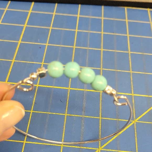 Western Silver Tone Bracelet with Turquoise Beads - Picture 1 of 4